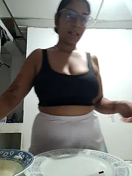 Sofythom1 online show from June 26, 2026, 1:54 am
