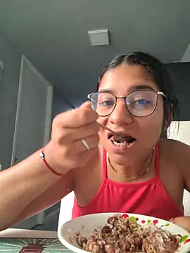 Sofythom1 online show from July 8, 2026, 3:49 pm