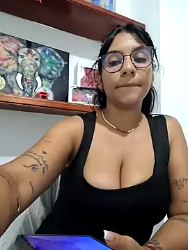 Sofythom1 online show from August 9, 2026, 3:55 am