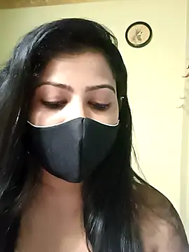 SANAYA ROY online show from July 5, 2026, 7:43 pm