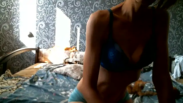 DennisXCaroll online show from July 20, 2026, 5:44 am