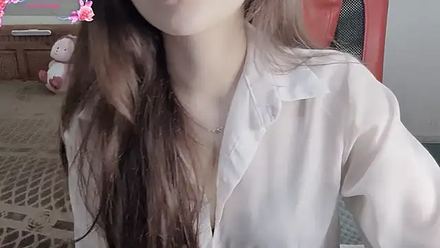 Snapshot of TrinhH_Nabbi chatting on February 6, 2026, 11:02 am TrinhH Nabbi online show from February 6, 2026, 11:02 am