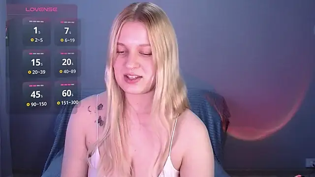 EmiliaDuchess online show from May 17, 2026, 10:55 am