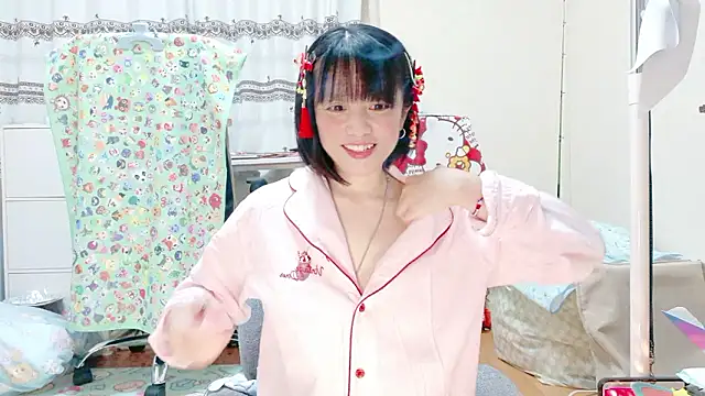 renapiyon8182 online show from May 30, 2026, 8:50 pm