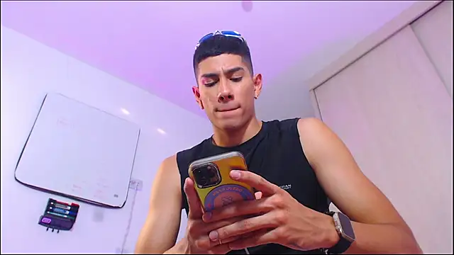 Valerio 20 online show from July 1, 2026, 10:42 pm