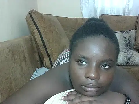 hotebbbyy online show from July 24, 2026, 2:15 pm
