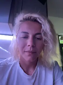 tanyagrey online show from June 18, 2026, 6:02 am