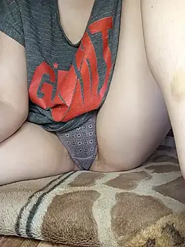 Holly Bette online show from June 30, 2026, 7:20 am
