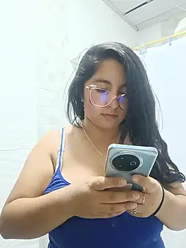  Angelinaandrade  online show from June 12, 2026, 1:15 am