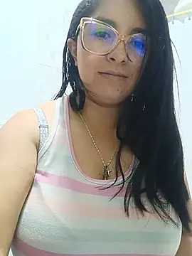  Angelinaandrade  online show from July 16, 2026, 1:22 am