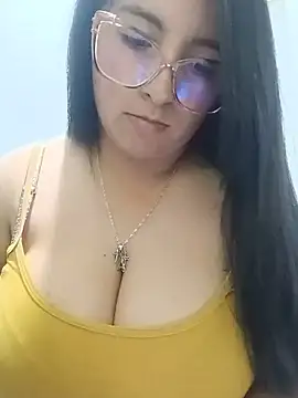  Angelinaandrade  online show from July 23, 2026, 1:19 am