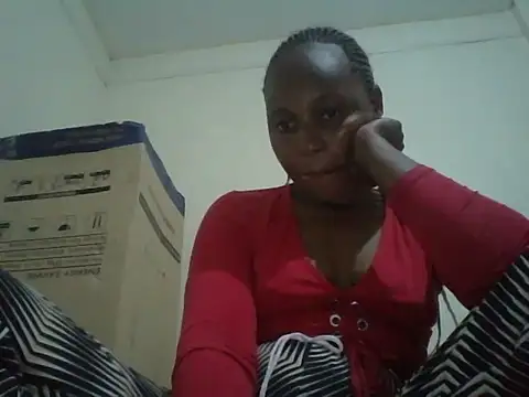 Candykitten online show from May 13, 2026, 6:55 am