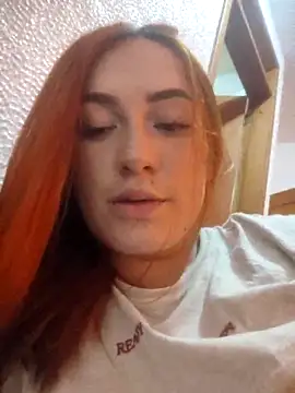  KarolSmith online show from September 12, 2025, 3:45 pm