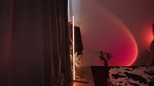 Natural pussy online show from June 29, 2026, 6:41 am