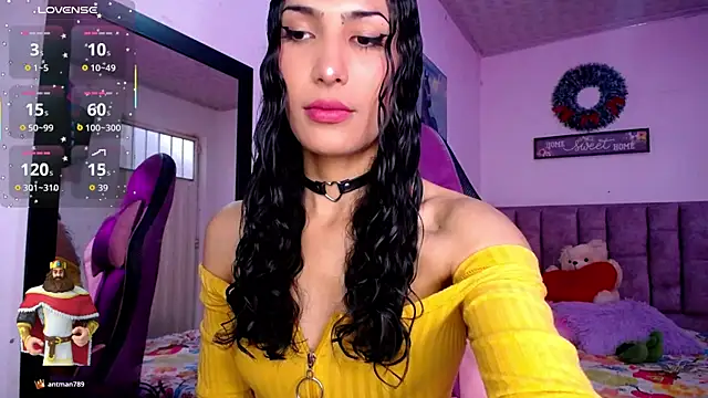Lanna hott  online show from June 15, 2026, 12:29 pm