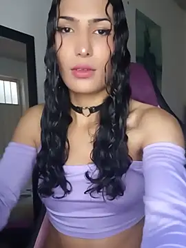 Lanna hott  online show from June 25, 2026, 8:57 pm
