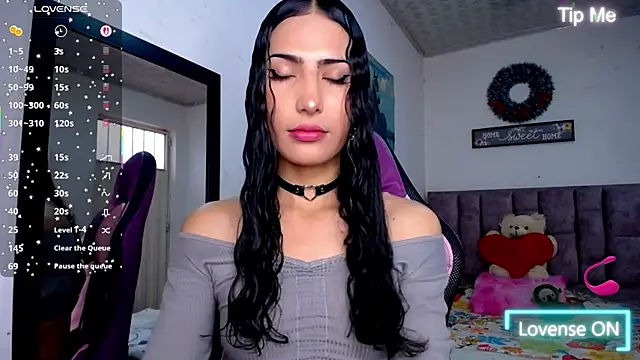 Lanna hott  online show from July 22, 2026, 6:54 pm