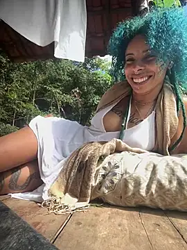 sammoura01 online show from July 7, 2026, 4:44 pm