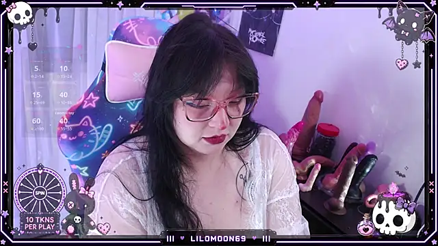 LiloMoon69 online show from July 23, 2026, 7:28 am