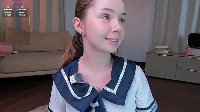 DominikaElis online show from July 23, 2026, 9:02 pm