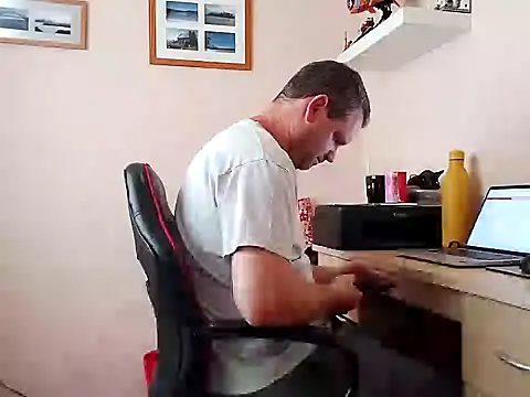 mrtickle1000 online show from August 5, 2026, 10:51 am