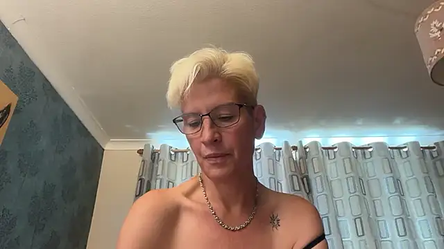 JennyHazel1 online show from July 23, 2026, 4:16 pm