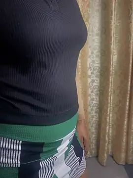 NethuQueen online show from July 17, 2026, 6:42 am