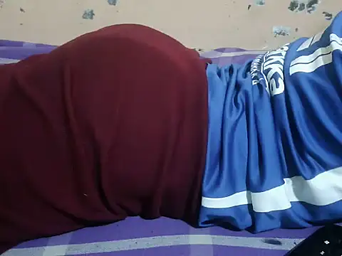 Snapshot of sweety2_ chatting on February 16, 2026, 10:55 am sweety2 online show from February 16, 2026, 10:55 am