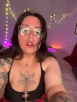 Mizztikaa online show from July 16, 2026, 10:16 pm