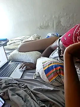 madamsensuale online show from July 25, 2026, 1:58 am