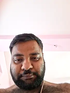 Snapshot of Rmoeo92 chatting on June 15, 2026, 1:41 am Rmoeo92 online show from June 15, 2026, 1:41 am
