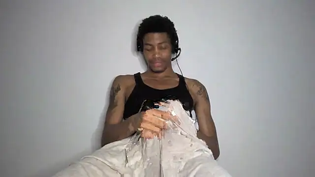 Skinnyblackman online show from August 8, 2026, 4:25 am