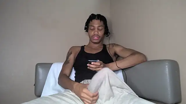Skinnyblackman online show from August 9, 2026, 4:06 am