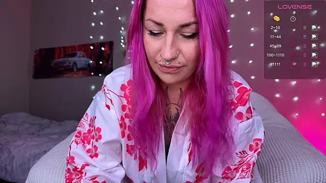 Snapshot of Tanya_Acid chatting on July 25, 2026, 6:11 am Tanya Acid online show from July 25, 2026, 6:11 am