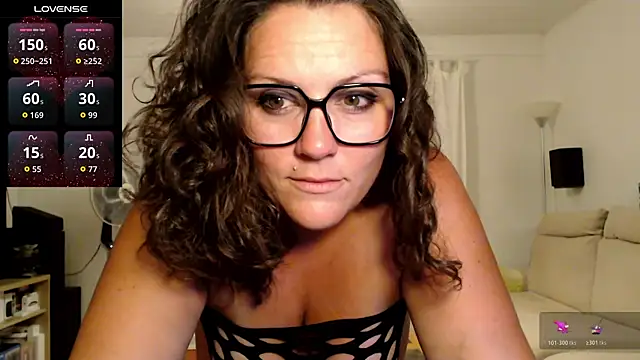 vagina02cam online show from July 16, 2026, 11:33 pm