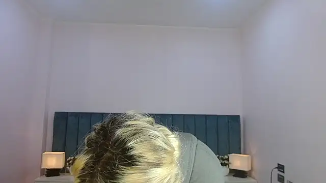 april bunnyy online show from July 23, 2026, 1:58 am