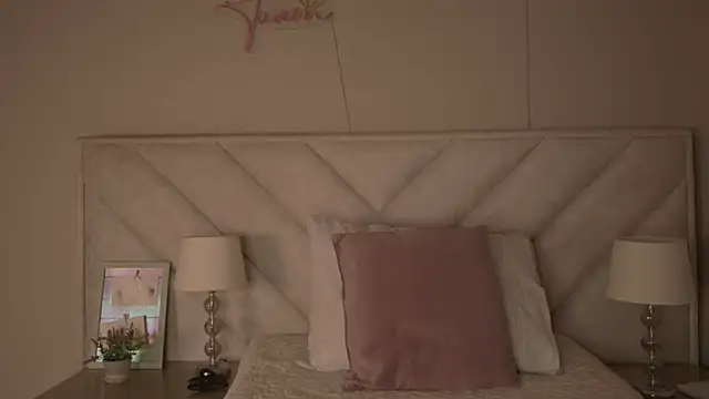  angela x online show from July 28, 2026, 3:21 pm