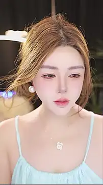 Qiaoqiao  online show from July 12, 2026, 7:49 pm