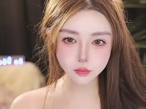 Qiaoqiao  online show from July 13, 2026, 4:32 pm