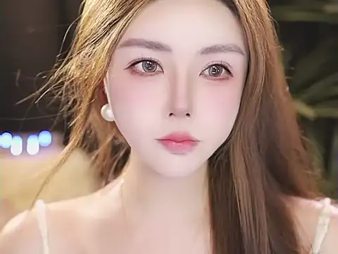 Qiaoqiao  online show from July 15, 2026, 7:19 pm
