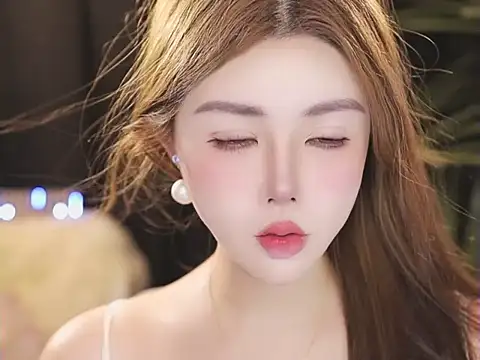 Qiaoqiao  online show from July 16, 2026, 7:20 pm