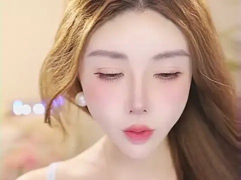 Qiaoqiao  online show from July 31, 2026, 4:06 pm