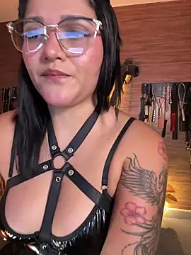 Snapshot of yey_bdsm chatting on June 30, 2026, 5:58 pm yey bdsm online show from June 30, 2026, 5:58 pm