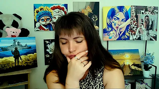 Darina M  online show from July 7, 2026, 7:23 am