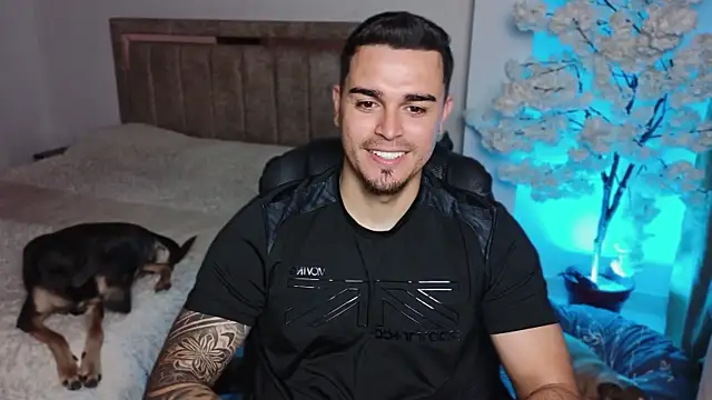 Axel Big cock online show from July 28, 2026, 1:34 am