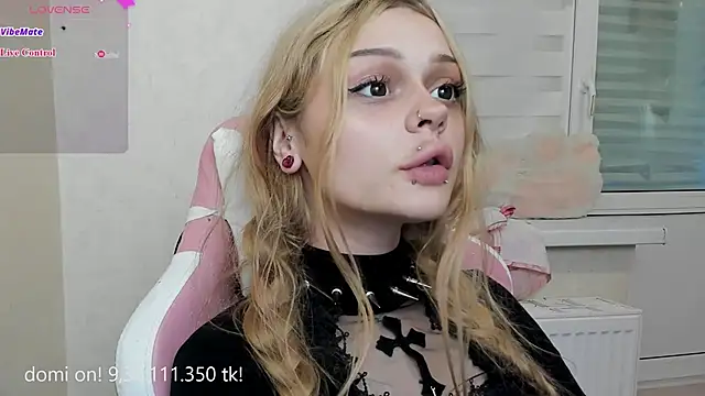 shy melony online show from July 3, 2026, 5:52 pm