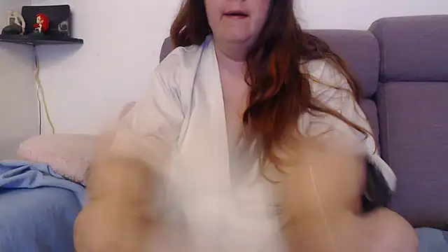 valerysexy online show from April 30, 2026, 8:37 pm