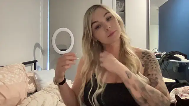 bootydollbaby online show from July 19, 2026, 7:12 am