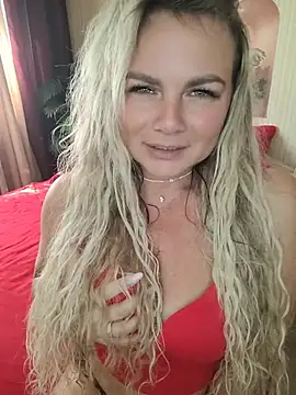 candy queeen online show from August 5, 2026, 4:15 am