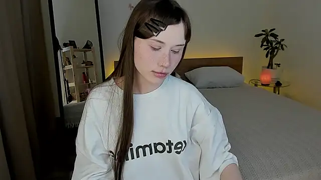 Stella Sunny online show from June 27, 2026, 9:53 pm